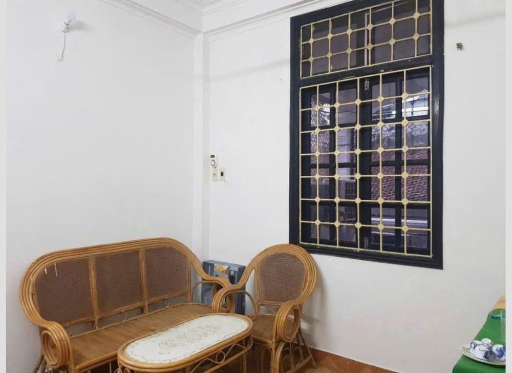 Cho thuê nhà nguyên căn Ngõ Văn Chương, 50m2 x 3 tầng, 3 ngủ, 10 Triệu2545082