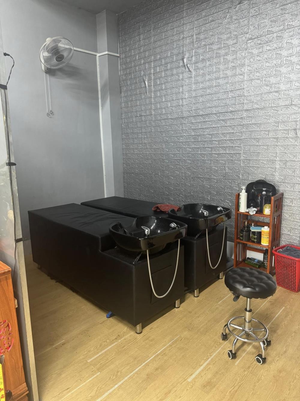 Sang Nhượng Toàn Bộ Mặt bằng hoặc full đồ Làm Salon Tóc  tại Cần Thơ2463996