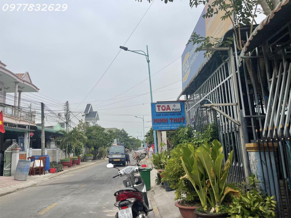 Bán nhà mặt tiền Nguyễn Văn Cừ - Tân Thiện - TX LaGi giá ngộp 1.6 tỷ2406159
