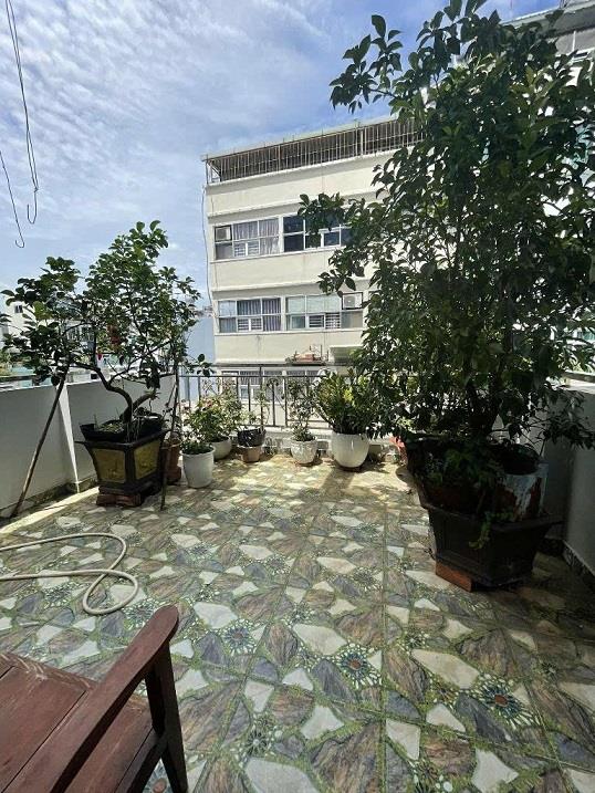 HẺM XE HƠI TRÁNH- XE HƠI NGỦ TRONG NHÀ - SỔ NỞ HẬU - 100M2 - 5 TẦNG - NHÀ CÓ THANG MÁY.TRUNG TÂM Q1 CHỈ 239 TRIỆU/M22316933