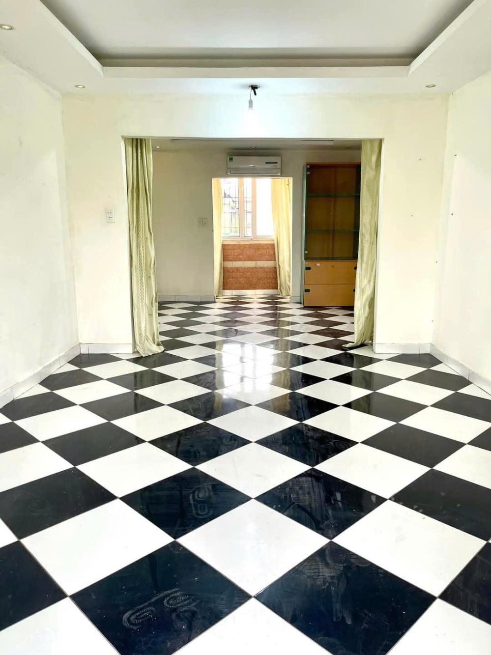 Cho thuê căn hộ TT tầng 2 ngõ 1 Tạ Quang Bửu, 40m2, 1 ngủ, 1 WC 5.5tr ở sinh viên ngoan2619067