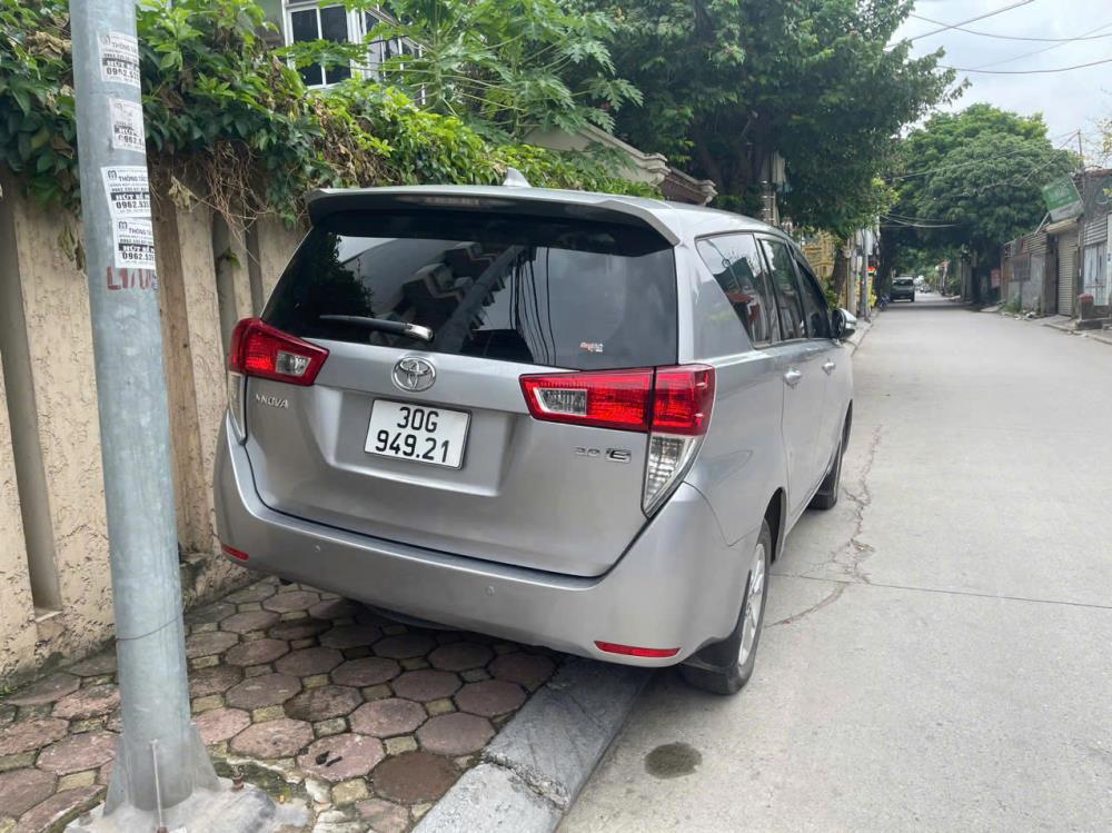 Bán xe Innova số sàn 2016 ( form 2017), xe gia đình, xe đẹp ( không phải xe showroom) ít đi, tháng chạy loanh quanh vài trăm km, , 389 triệu2505330