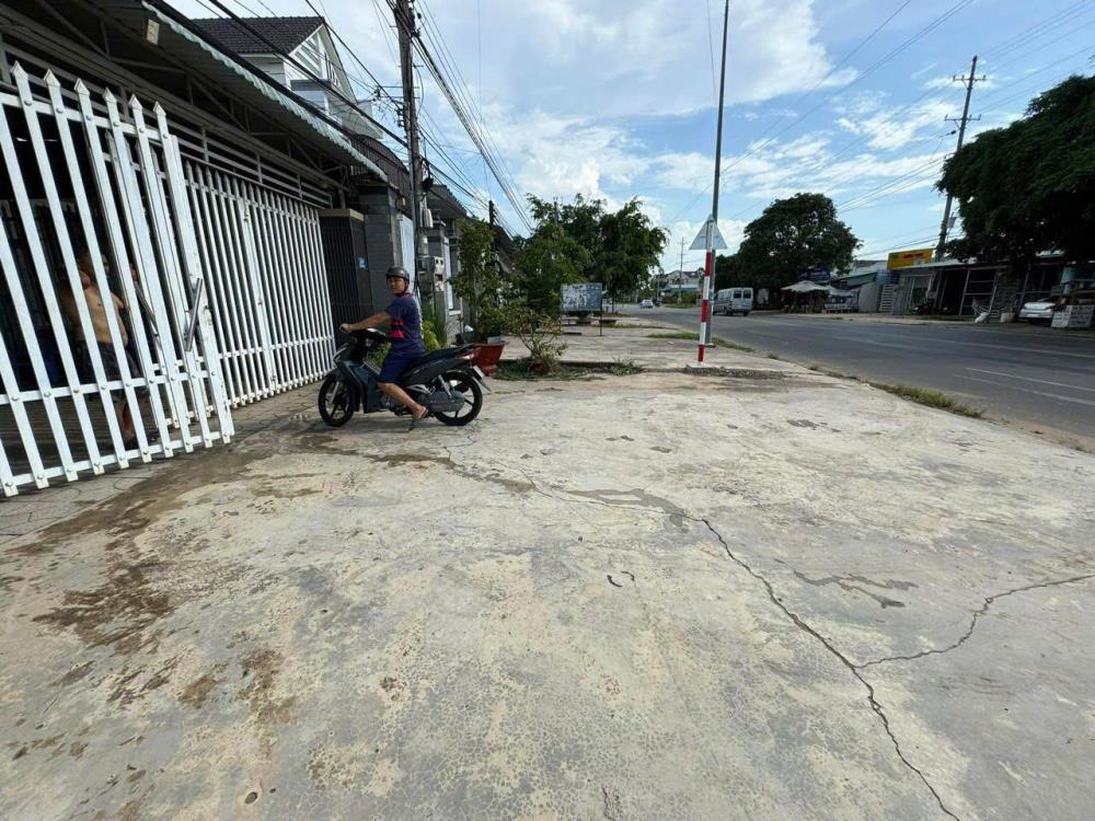 NHÀ ĐẸP - GIÁ TỐT - Chính Chủ Bán Nhà Đường Trần Phú, Phường Ninh Sơn, Tp Tây Ninh, Tây Ninh2426680