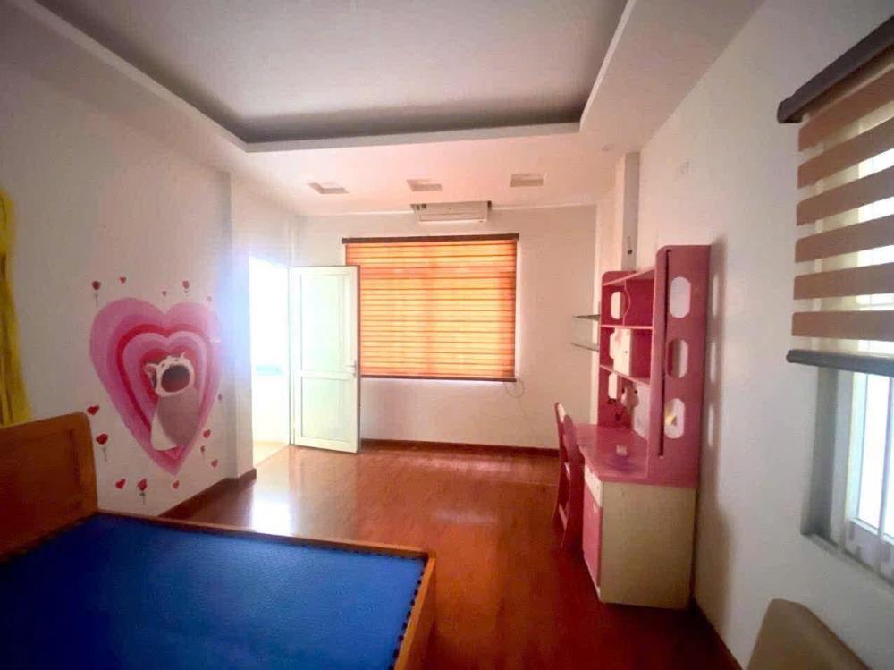 Cho thuê nhà nguyên căn ngõ 230 Phố Tân Mai 4 tầng x 55m2, 4 ngủ, 12 Triệu2586817