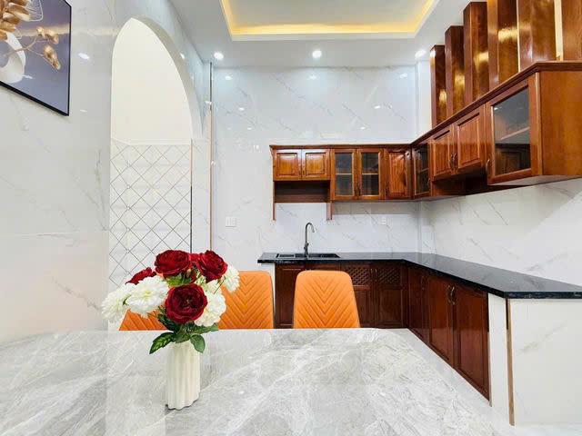 bÁN GẤP NHÀ GIÁ MỀM NHẤT QUẬN TÂN BÌNH - PHAN HUY ÍCH - DT:48M- 4X12M - 4 PHÒNG NGỦ- 5WC- GIÁ CHỈ 6.5 TỶ- LH: 077 888 5818 CHUYÊN BDS SÀI GÒN2589362