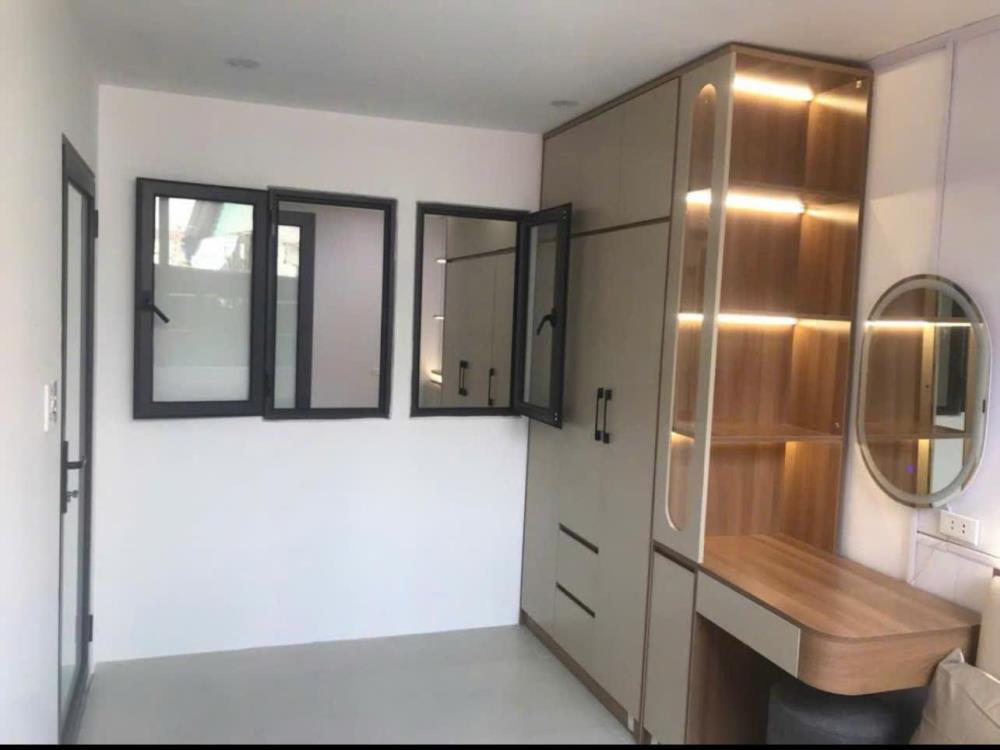 Bán Nhà Tập Thể Tại Khu Tôn Đức Thắng, Đống Đa - Chỉ hơn 3 tỷ 5 Có 4 phòng ngủ, 2 phòng vệ sinh, 1 phòng khách, 1 phòng thờ, 1 phòng bếp2330156