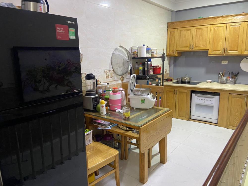 BÁN GẤP NHÀ NGUYÊN CĂN 5, TẦNG 1 TUM MẶT ĐƯỜNG SỐ 561 HỒNG HÀ2455686