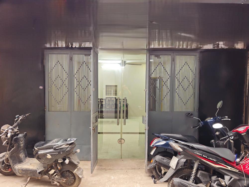 Cho thuê MBKD sạch, KD online kết hợp ở GĐ ngõ ô tô 475 Phố Nguyễn Trãi, 50m, 8 Triệu2585886