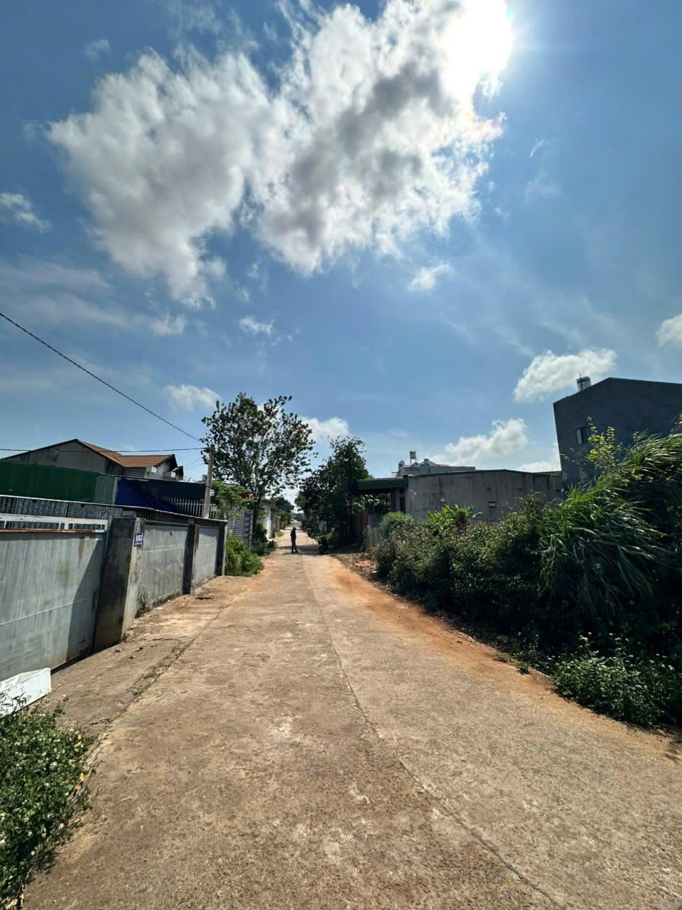 MÌNH CẦN BÁN NHANH LÔ ĐẤT FULL THỔ CƯ HẺM TRẦN QUÝ CÁP - TỰ AN2612254