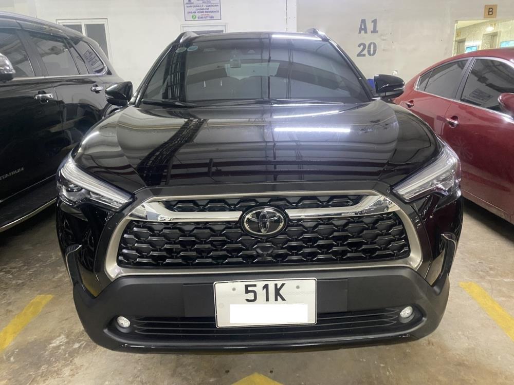 Tôi cần bán Toyota Corolla Cross bản 1.8V màu đen. 2596321