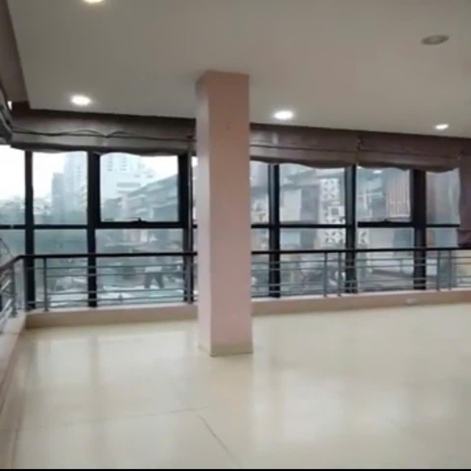 CHÍNH CHỦ CHO THUÊ NHÀ LÔ GÓC 2 MẶT TIỀN MẶT PHỐ LÁNG HẠ, ĐỐNG ĐA2550580