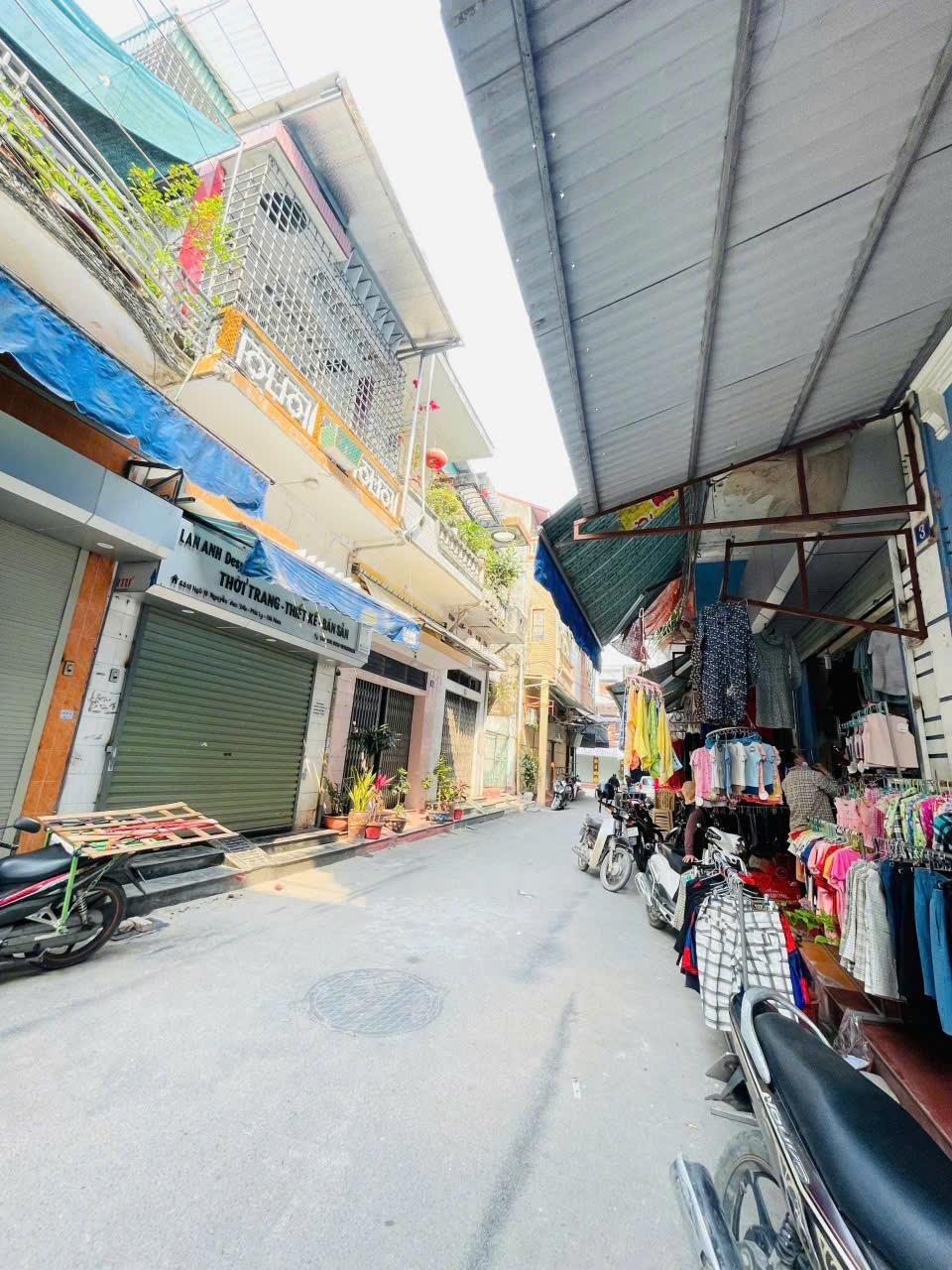 Chào bán căn nhà 3 tầng kinh doanh buôn bán được, ngay tại trung tâm TP Phủ Lý ngay gần cổng chợ bầu, P. Châu Cầu - TP. Phủ Lý - T. Hà Nam2618655