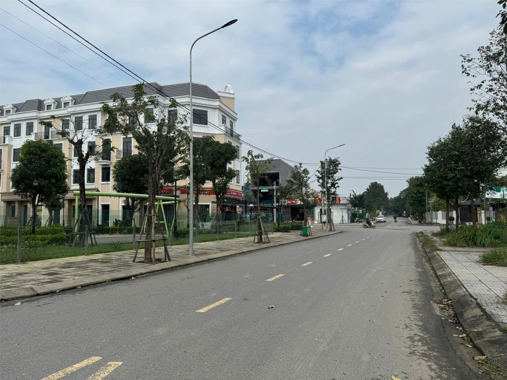 Bán đất đường Hà Huy Tập view Vincom Shophouse Quảng Trị2330218