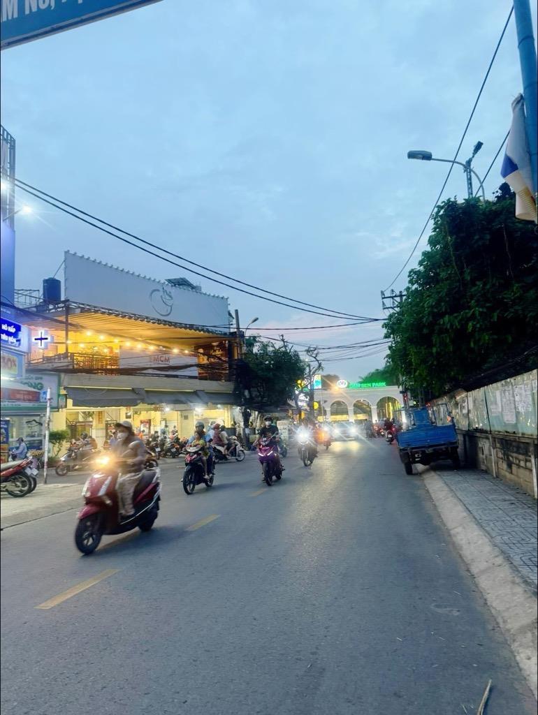 Bán CHDV 27 Phòng 248m2 có 27,5 tỷ Khuông Việt Tân Phú Hồ Chí Minh2330039