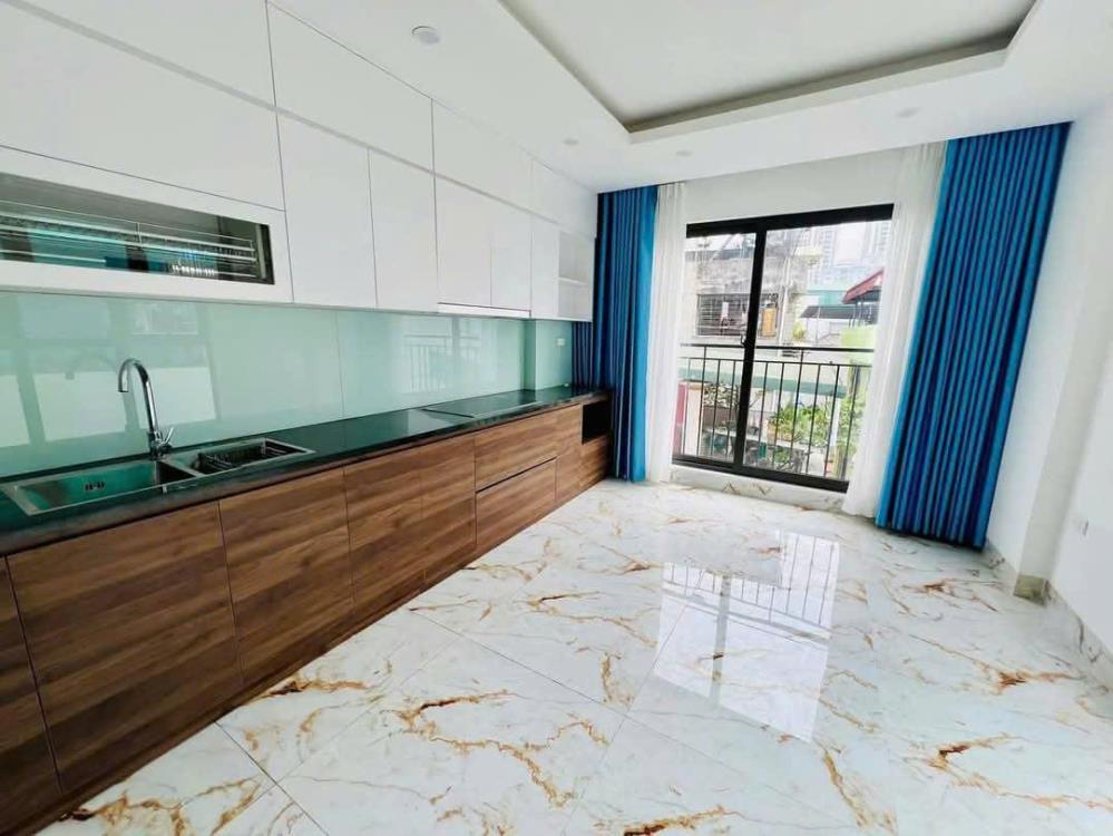 Bán nhà 30m2 5T thang máy tại Mễ Trì Hạ cạnh Trung tâm Hội nghị quốc gia2483605