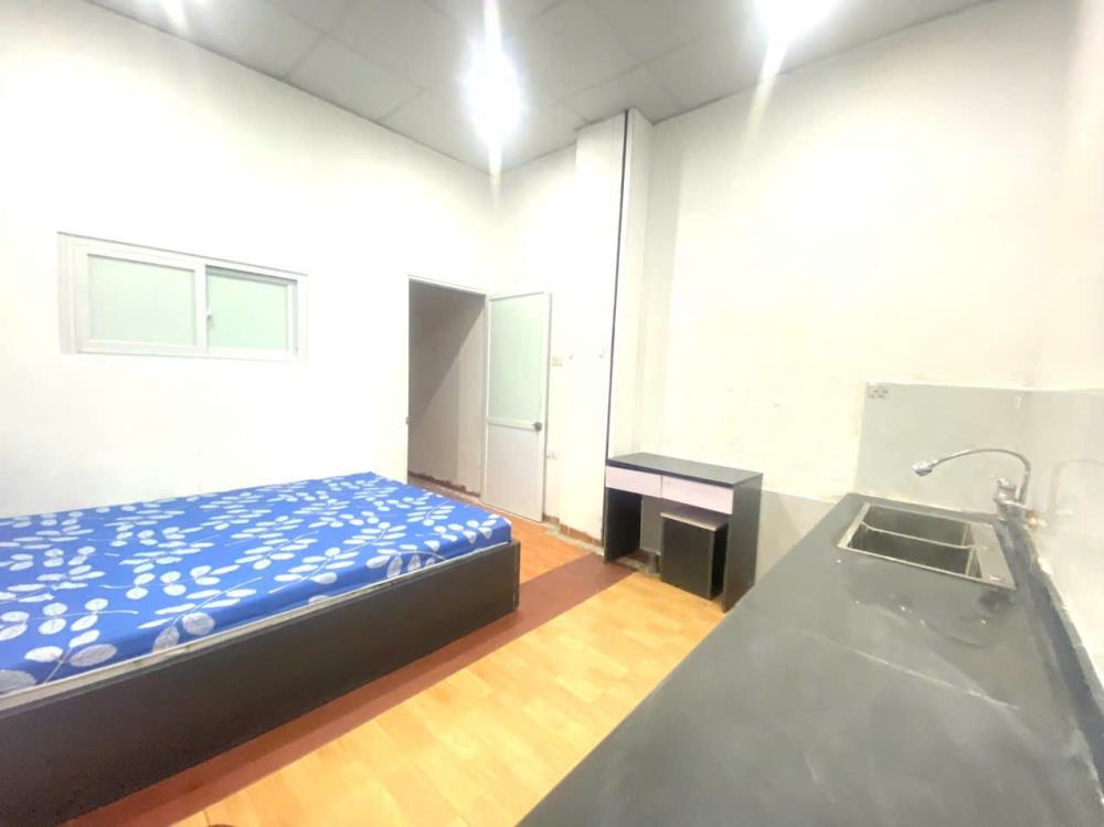 Căn hộ tập thể đủ đồ, phốTtrần Hưng Đạo, 32m2, Hoàn Kiếm2590535