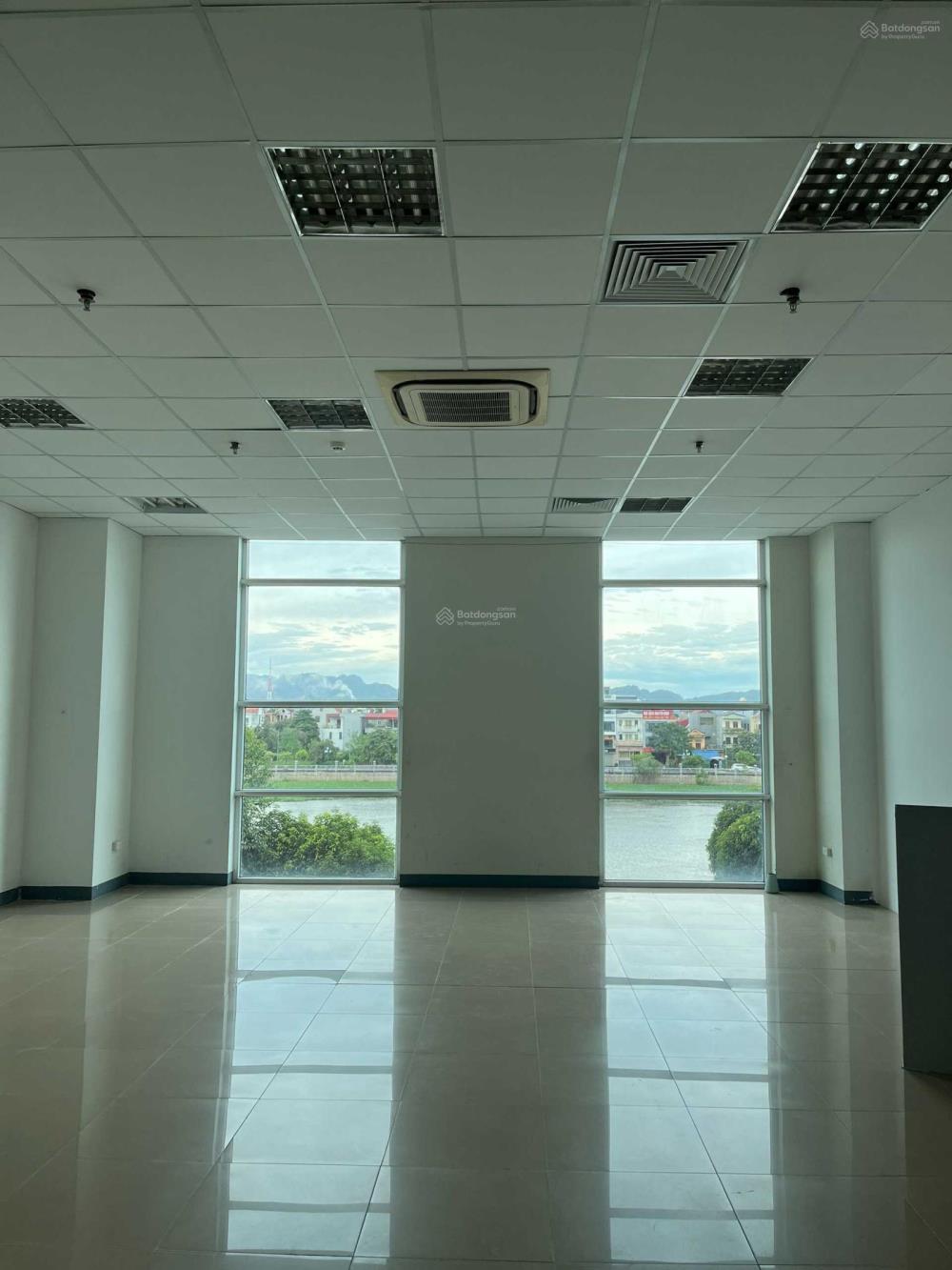 Meet Coworking Space - ngay Quốc lộ 1A, tòa nhà đối diện Ga Phủ Lý, Đường Lê Hoàn, Phường Hai Bà Trưng, Phủ Lý, Hà Nam2394830