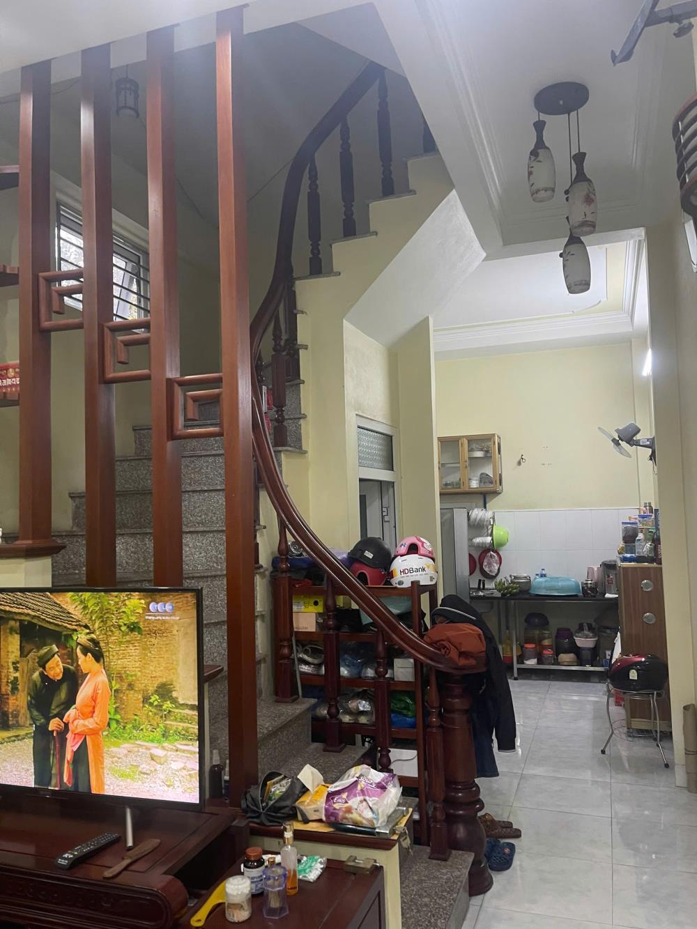 BÁN NHÀ MẶT PHỐ ĐIỆN BIÊN - DT 68M2 x 3T - MT 7.2M - 2.5 TỶ - 3 THOÁNG - Ô TÔ ĐỖ GẦN 24/72340676