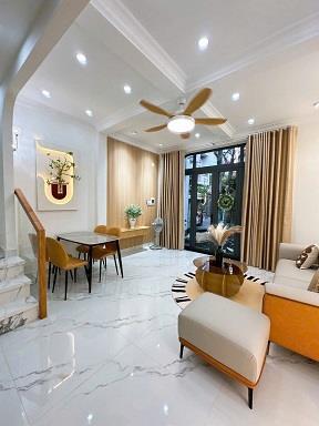 Bán nhà 2 tầng căn góc thoáng, hẻm xe hơi2451064