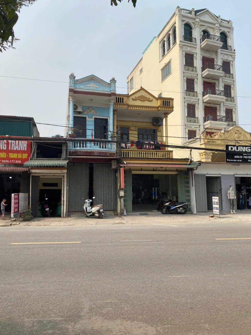 NHÀ ĐẸP - VỊ TRÍ TỐT - Chính Chủ Cần Bán Căn Nhà Mặt Đường QL10, phố Tân Thành, Kim Sơn, Ninh Bình2619866