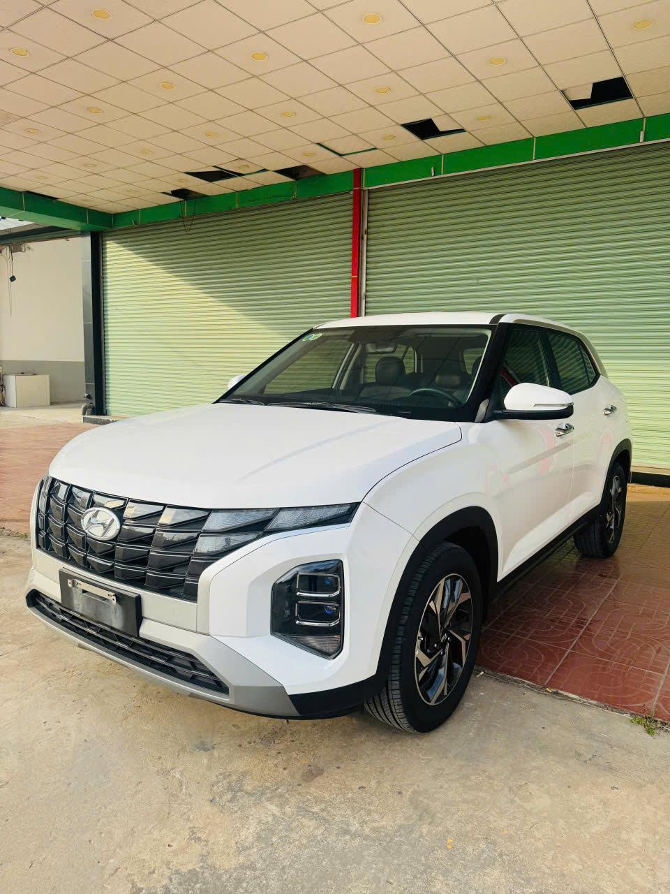 BÁN XE HYUNDAI CRETA ĐẶC BIỆT 20222405812