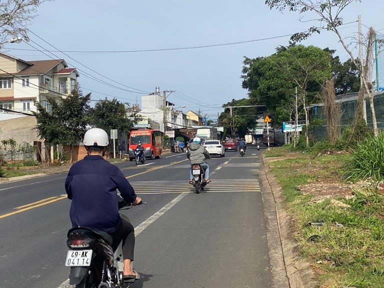 NHÀ ĐẸP - GIÁ TỐT - CHÍNH CHỦ BÁN CĂN NHÀ -  Trần Phú, Lộc Sơn, Bảo Lộc, Lâm Đồng.2542038