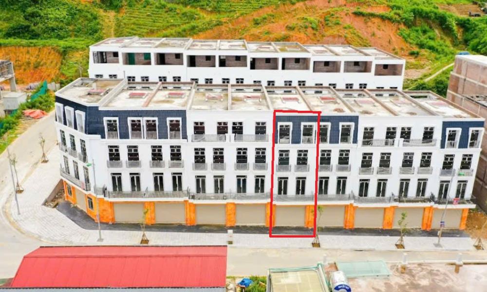 Cần Bán nhanh căn Liền Kề khu hành chính mới SaPa, xây sẵn 4 tầng.2465875