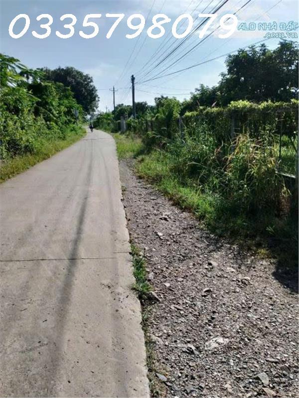 Bán 10.000m2 đất gần khu công nghiệp, Xã Ngọc Định, Định Quán, tìm người thiện chí2495007