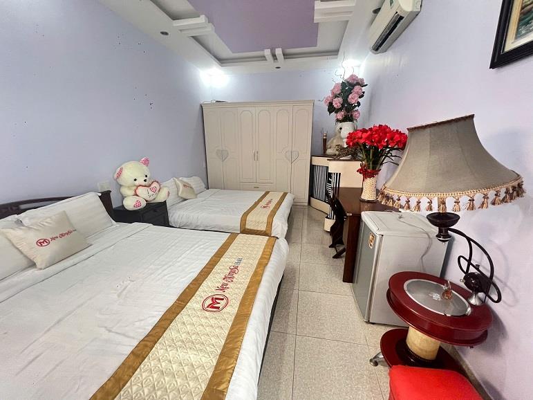 ► CẦN BÁN KHÁCH SẠN MẶT TIỀN TTTP HUẾ2451523
