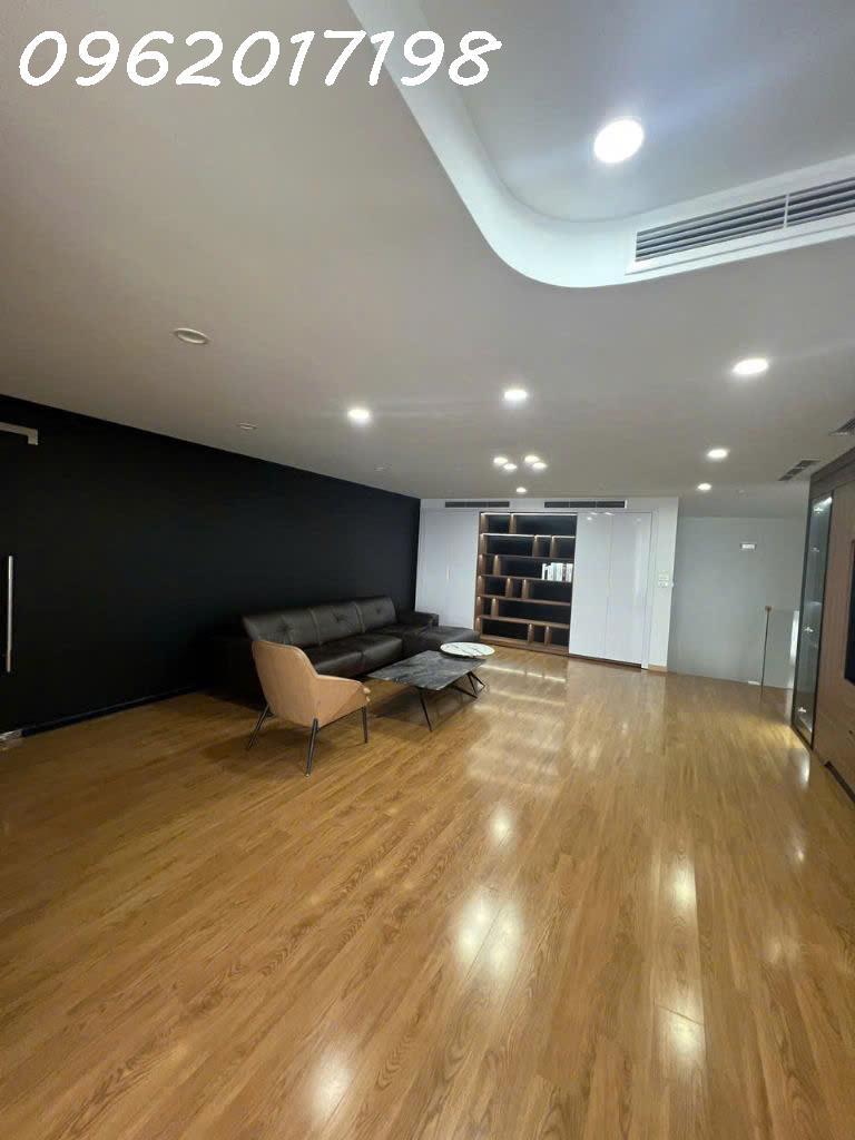 Cho thuê căn duplex 2601 tòa vip Petrowaco 97 - 99 Láng Hạ tặng nội thất sang trọng tiêu chuẩn 5*2455098