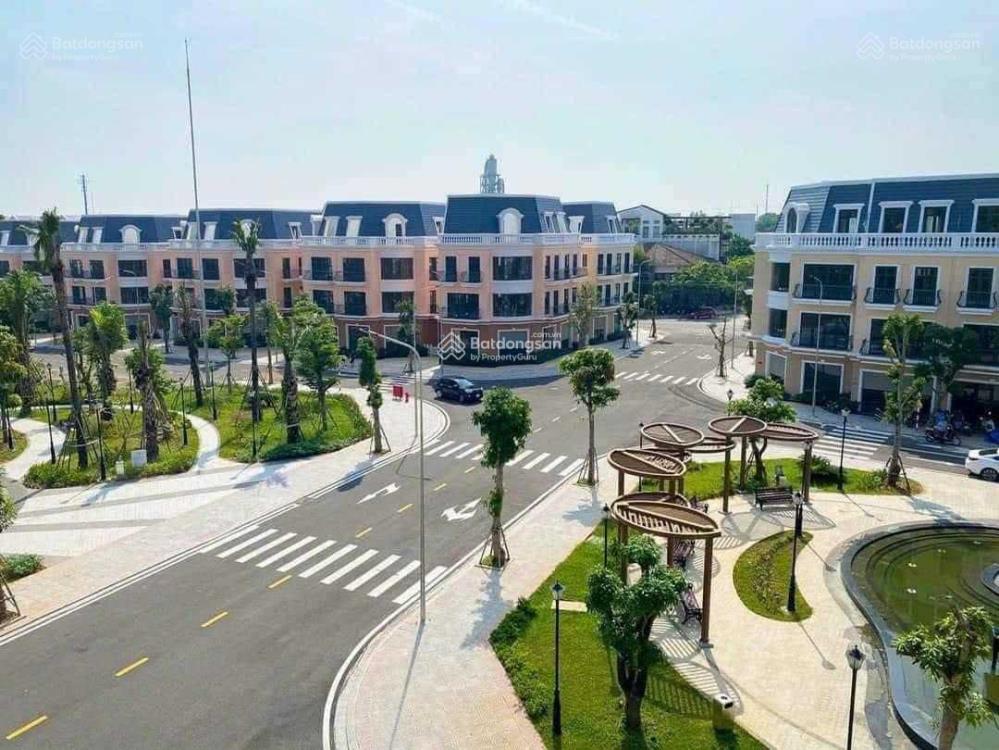 Bán lại căn shophouse mặt tiền đường Đại Cồ Việt Vincom Quảng Trị2355782