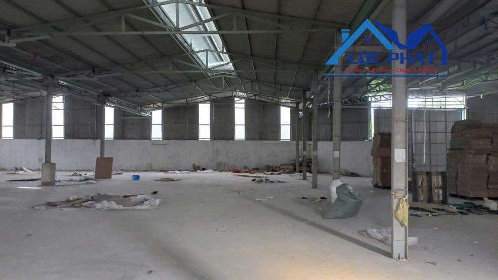 Cho thuê nhà xưởng 2200m2, nhà ở công nhân, điện 250KVA, hợp đồng dài hạn, giá 55 triệu2601823