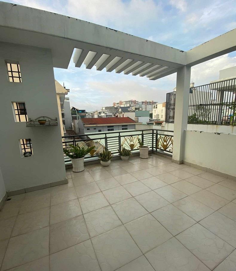 Bán nhà HXH hạ chào 2.7 tỷ. Trần Thái Tông, P15, Tân Bình, 96m2, 4 tầng, ngang 6m2358073