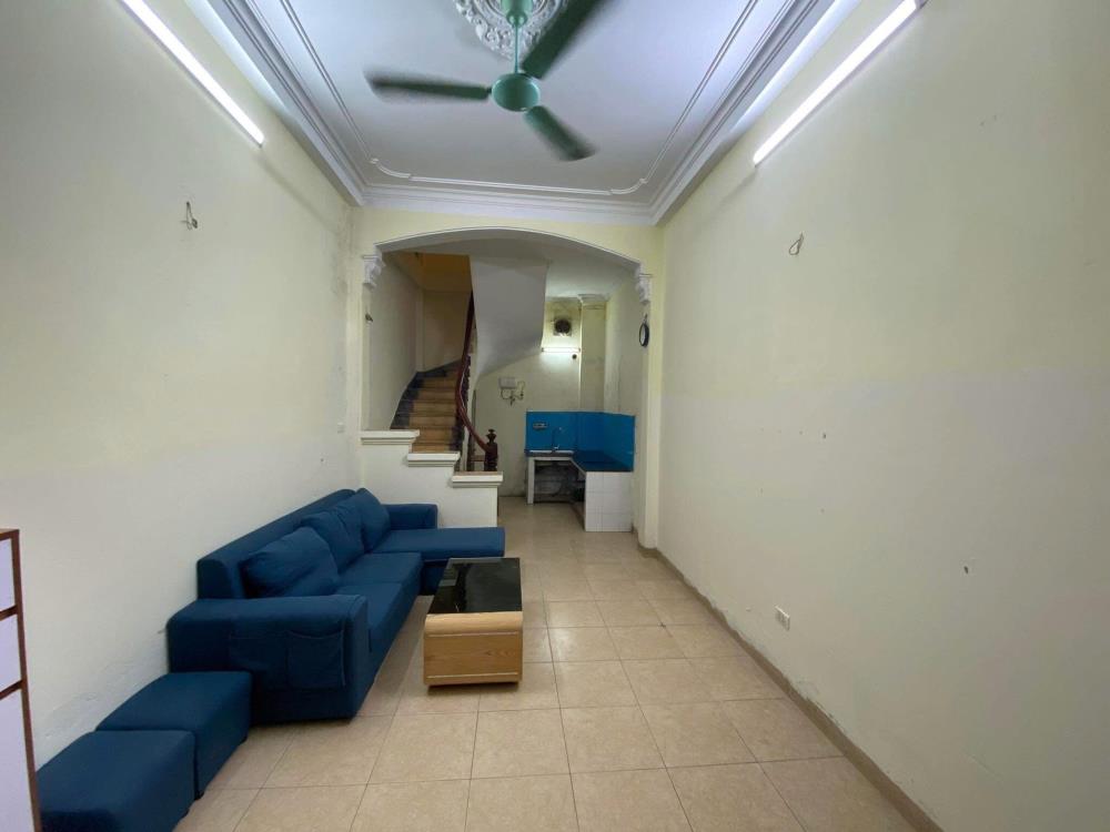 Cho thuê nhà nguyên căn ngõ 327 Trần Đại Nghĩa, 4 tầng, 30m2, 2 ngủ, chỉ 9tr - Full nội thất2528361