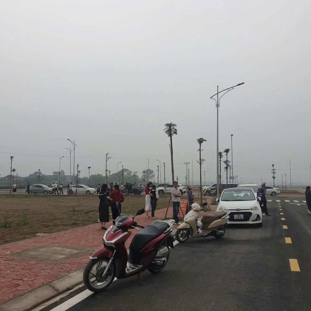 SIÊU PHẨM CỰC HÓT - CHÍNH CHỦ BÁN NHANH ĐẤT LK 7 - 16  trục chính mặt đường tuyến ven biển - TẠI YÊN CƯƠNG, Ý YÊN, NAM ĐỊNH2616329