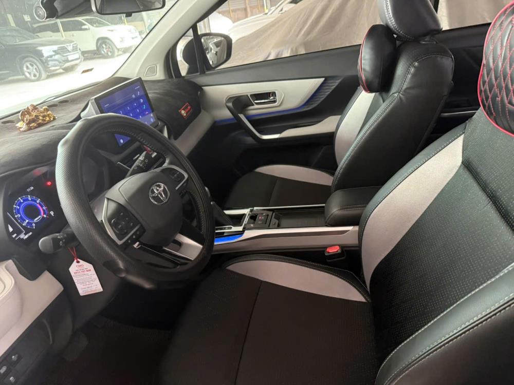 Cần bán Toyota Veloz Cross TOP bản full option- 565 triệu2471858
