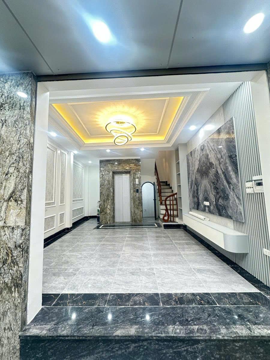 Nhà ĐẸP - GIÁ TỐT - Vị Trí Đắc Địa Tại Đường Khương Đình, Quận Thanh Xuân, Thành phố Hà Nội2619984
