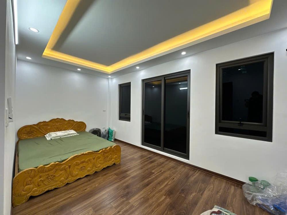 Bán nhà Phố Thái Hà, Nhà Mới Thang Máy, Sổ Vuông Đẹp, 34mx7T, Giá: 11.4 Tỷ, Lh: 0396935190.2433243