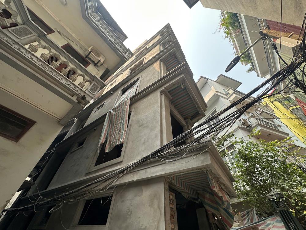 (Tin thật 100%) Bán CCMN lô góc 50m2 x 11CH tại Quan Hoa - Dòng tiền 800 triệu/năm - Nhà gần phố2599571