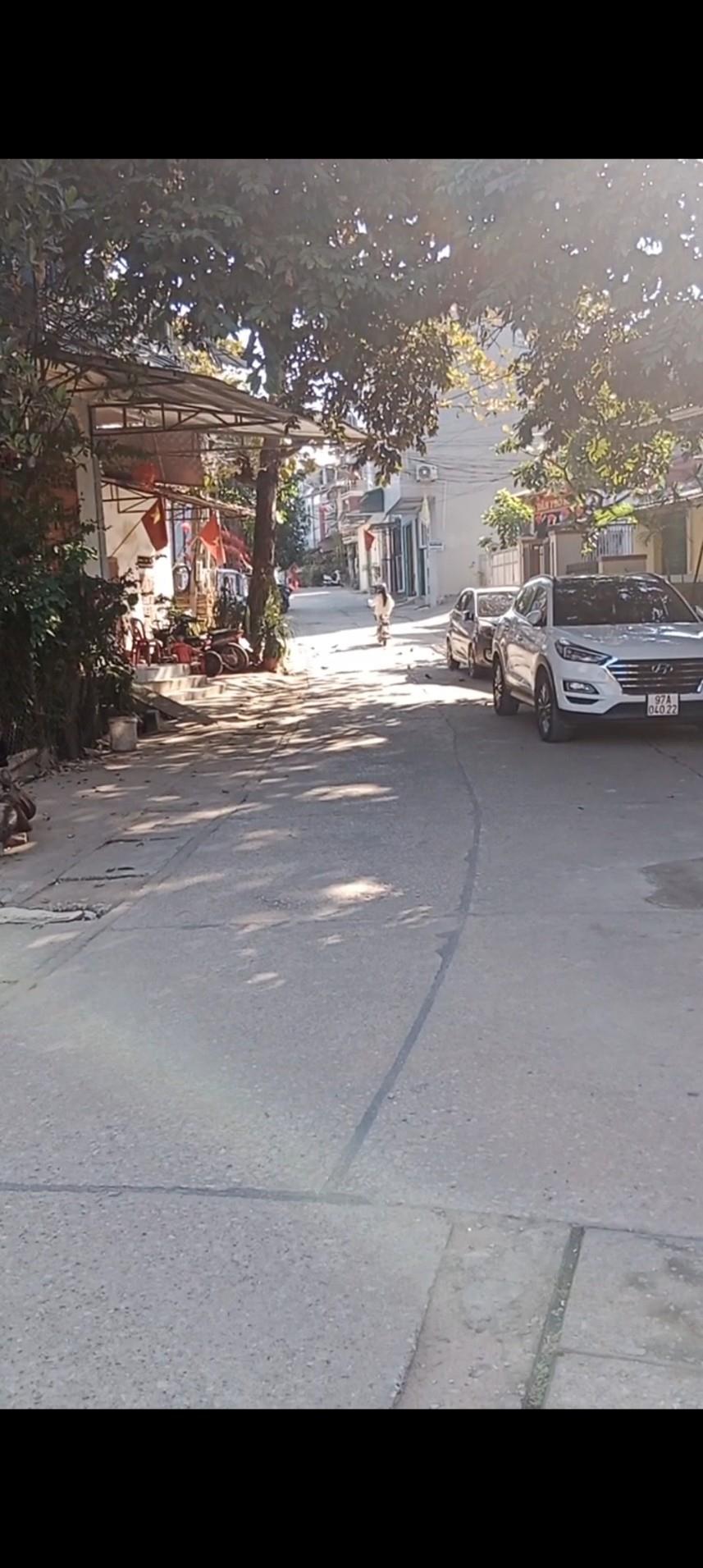 CHÍNH CHỦ CẦN BÁN NHÀ TẠI TỔ 2 CHÍ KIÊN- TP BẮC KẠN2400932