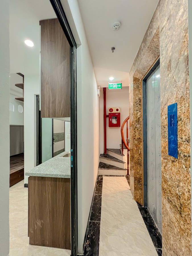 Siêu phẩm dòng tiền Phố Thanh Nhàn, 51m2 x 5 tầng, MT 5m, 8 phòng khép kín, 30m ra phố2410462