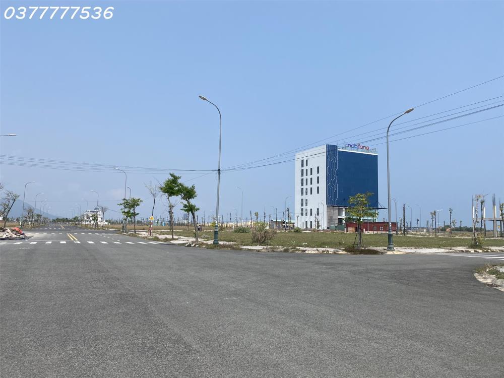 Biệt Thự Ven Sông Tuy Hòa, ngay Mobifone, 395m2, đường 16m, Bãi Tắm Biển cách 1,5km chỉ 7,5Tỷ2566352