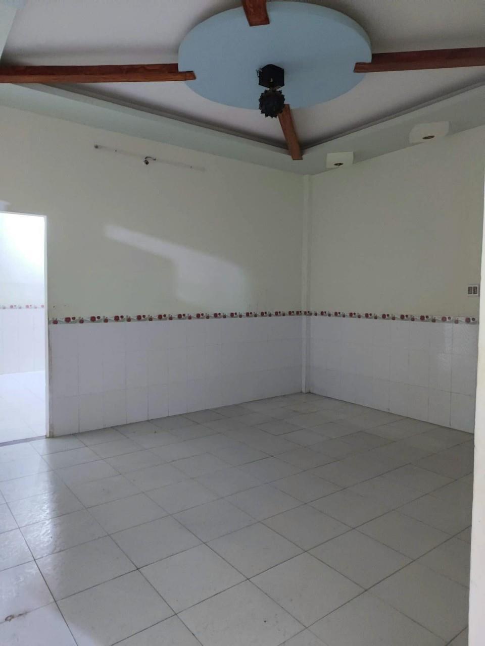 VỊ TRÍ ĐẸP - GIÁ TỐT - Chính Chủ Cần Bán Nhanh Căn Nhà Tại Xã Bình Thành, Lấp Vò, Đồng Tháp2367122