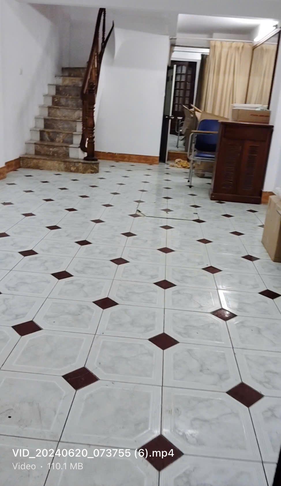 Cho thuê nhà Làm KD sạch, Spa, Nail Phố Lương Đình Của 4 tầng x 32m2, 2 ngủ, 3 WC, 12 Triệu2588601