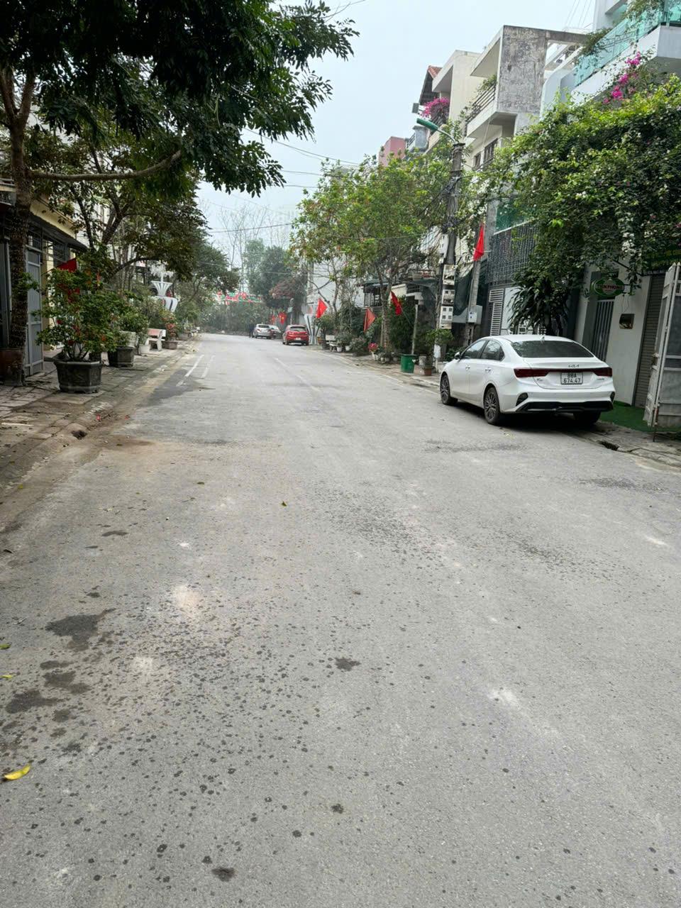 Bán nhà riêng tại Chùa Hà, 160m2x8m mặt tiền, giá chỉ nhỉnh 6 tỷ view đẹp, Vĩnh Yên, Vĩnh Phúc2514382