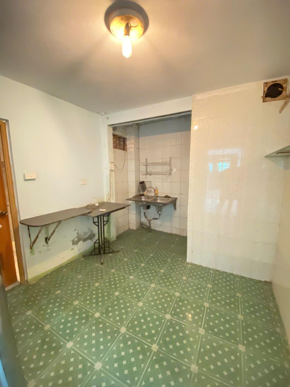 Cho thuê nhà nguyên căn ngõ 364 Giải Phóng 1.5 tầng x 70m2, 2 ngủ, 6.5 triệu2489879