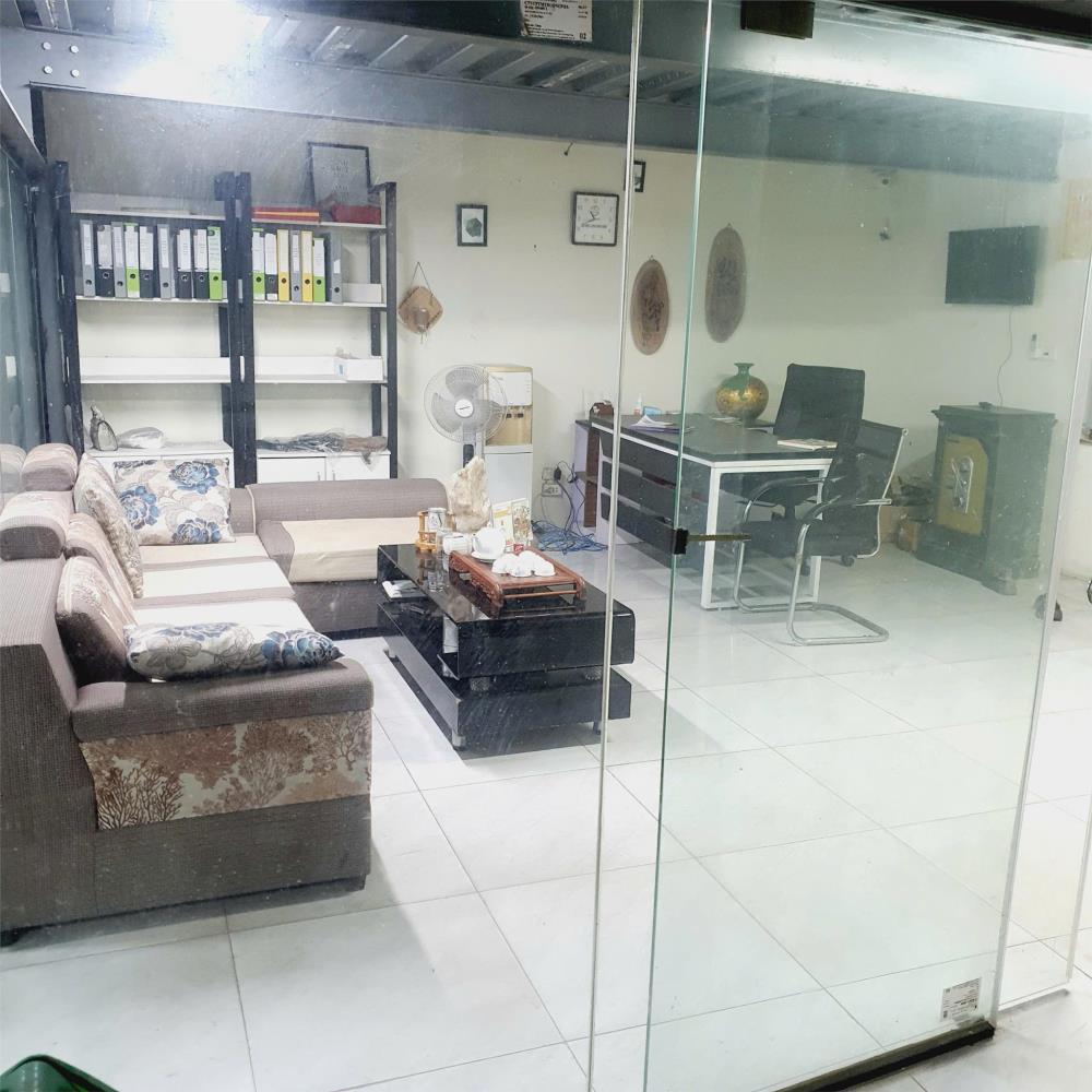CẦN BÁN NHANH căn nhà 4 tầng vị trí đẹp tại TP Ninh Bình, tỉnh Ninh Bình2557693
