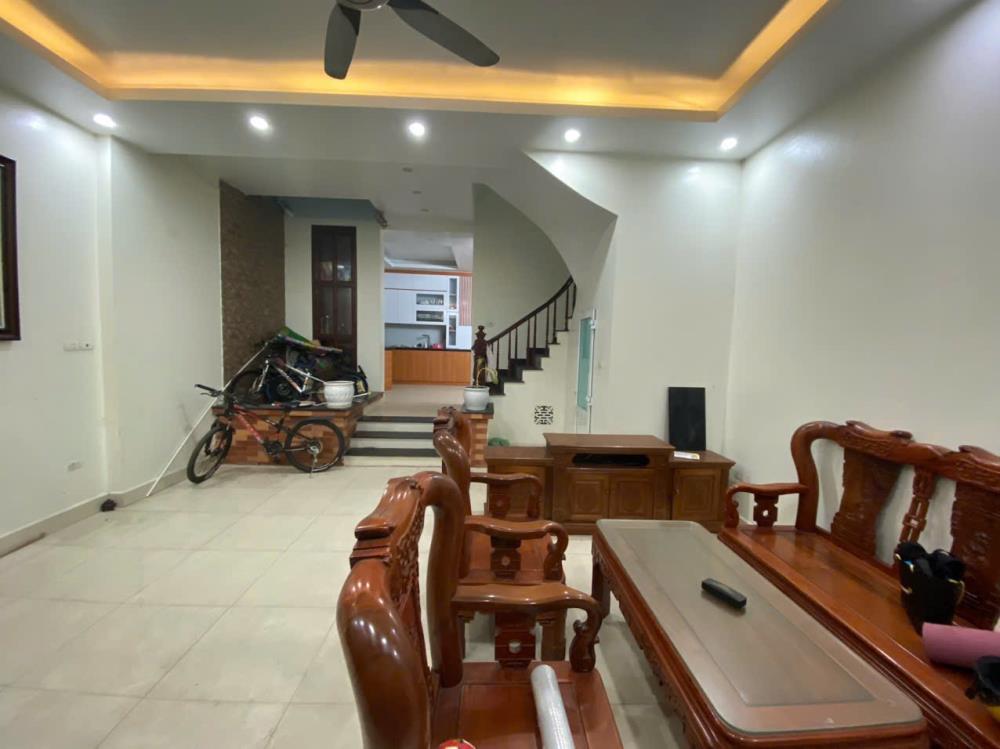 Cho thuê nhà ngõ 349 Nam Dư (ngay Gamuda) 4 tầng x 60m2, 4 ngủ, 17 Triệu/tháng2546485