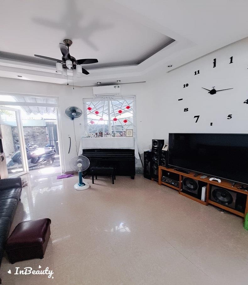 Bán nhà đường Phạm Văn Hai, P5, Tân Bình, 104m2, 3 tầng, 5 PN, nở hậu, giá rẻ2412522