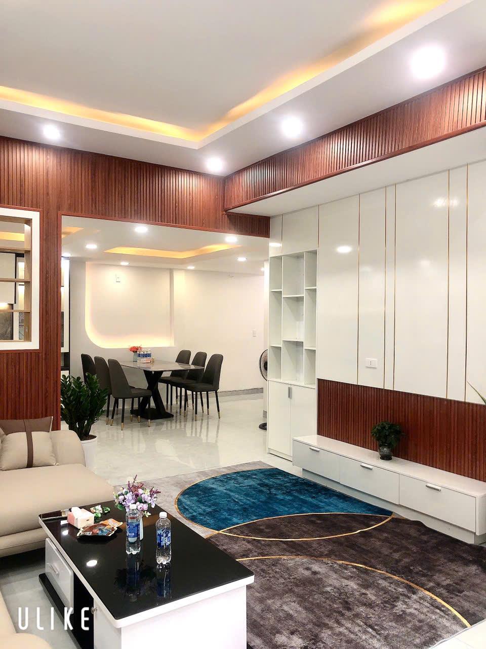 ♥ Nhà  Kiệt Nhựa Hùng Vương, 67.5m2, ngang 5.6m, 3 tầng cứng đẹp, 3PN, sân thượng chill, ở ngay, 3.xx tỷ2448887